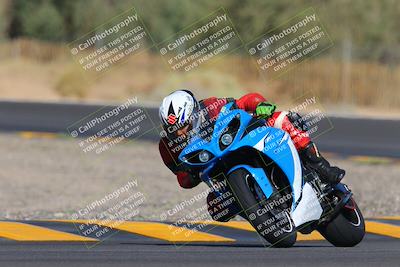 media/Oct-09-2022-SoCal Trackdays (Sun) [[95640aeeb6]]/Turn 3 (930am)/